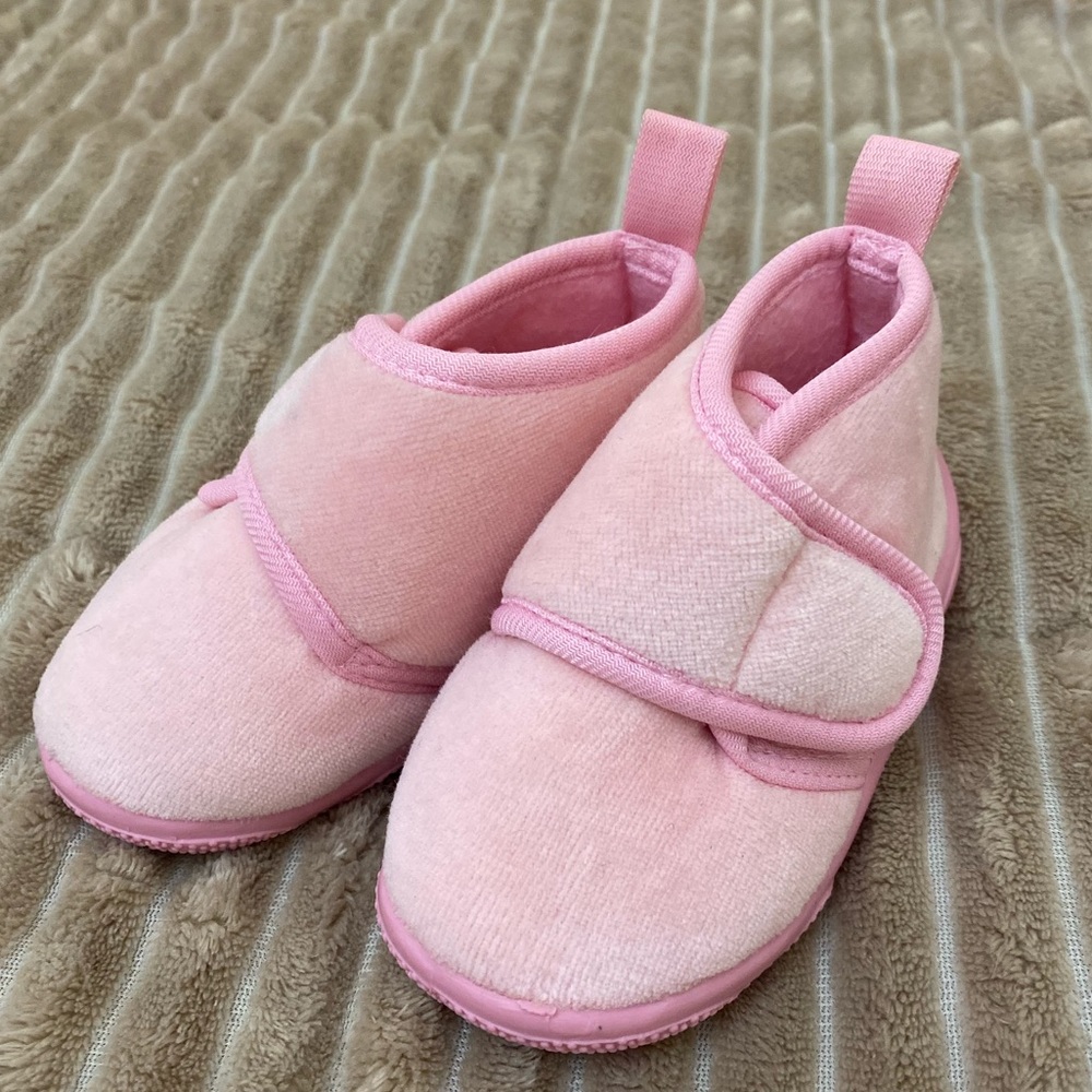 Baby girl shoes size 2